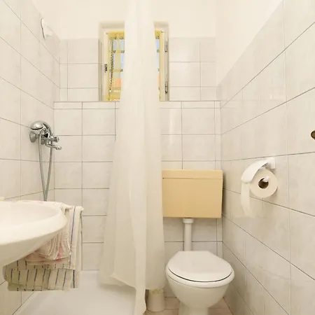 Dory Apartment