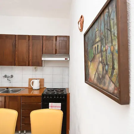 Dory Apartment *